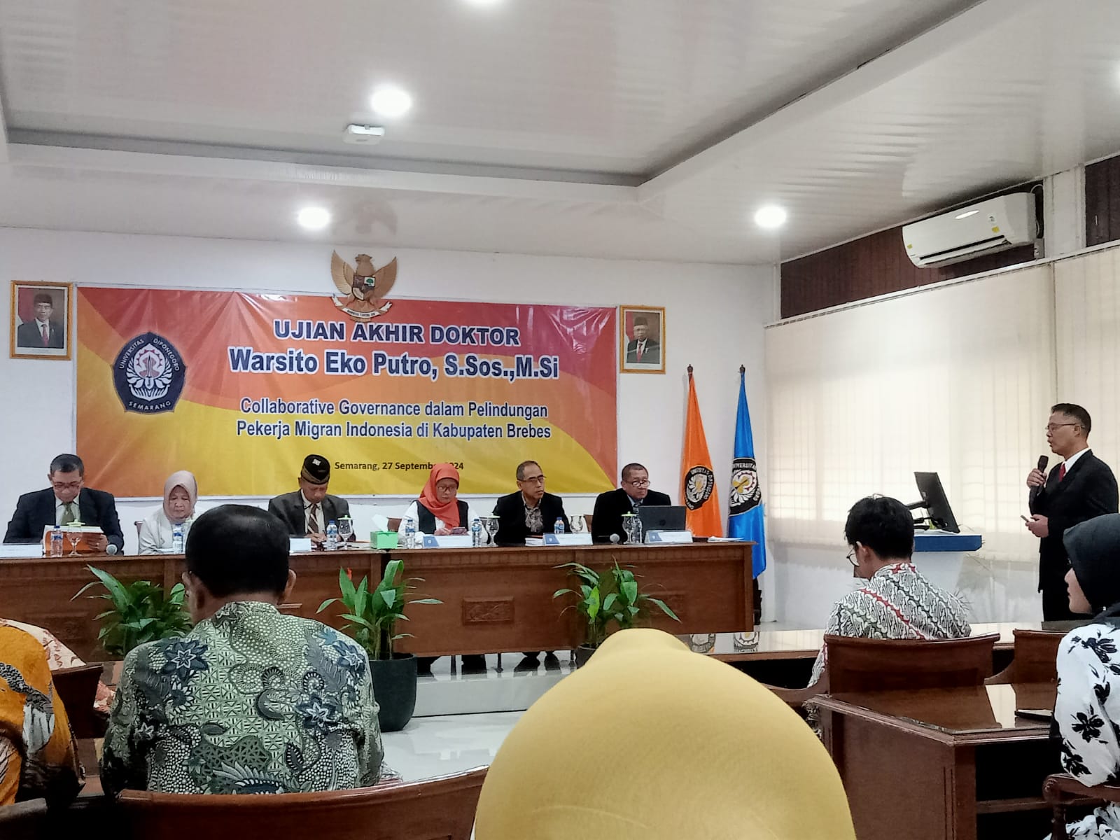 situasi ketika sidang berjalan